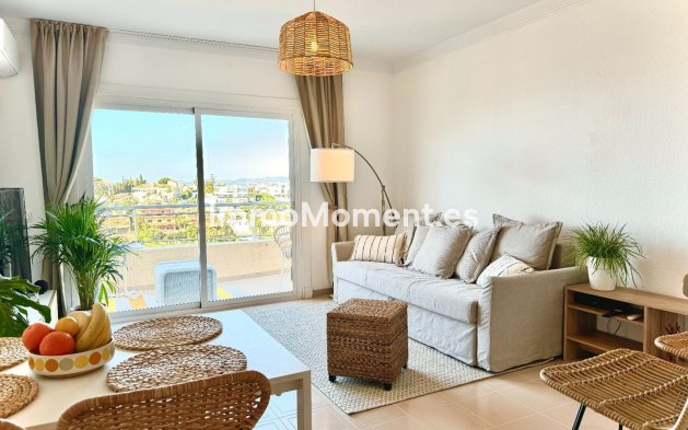 Resale - Apartment - Benalmadena - Benalmadena Centro