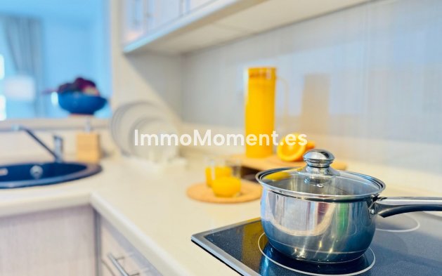 Resale - Apartment - Benalmadena - Benalmadena Centro