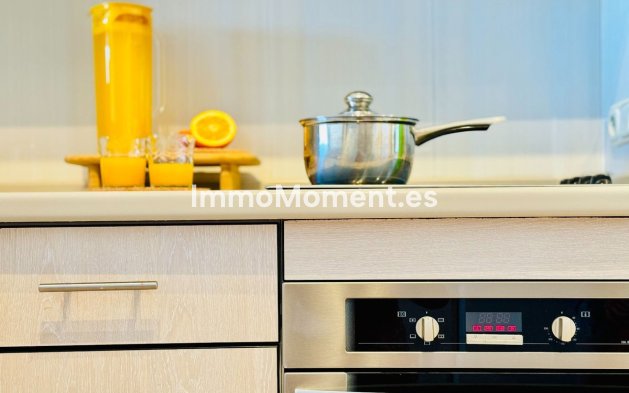 Resale - Apartment - Benalmadena - Benalmadena Centro