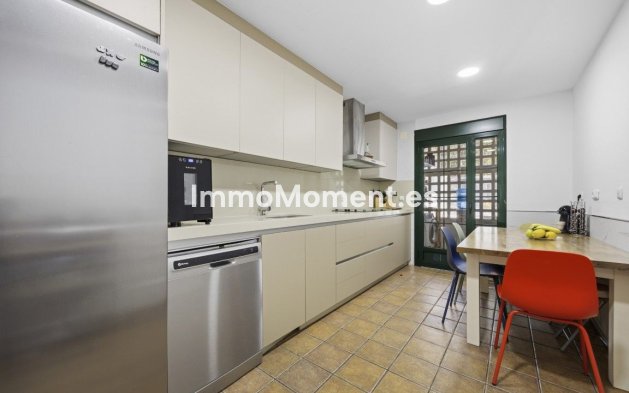 Bestaande woning - Geschakelde woning - Marbella - Nagüeles