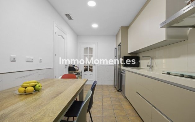 Bestaande woning - Geschakelde woning - Marbella - Nagüeles