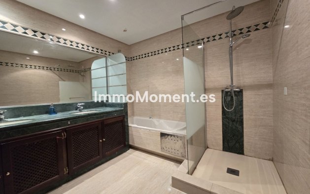 Wiederverkauf - Wohnung - Marbella - La Mairena