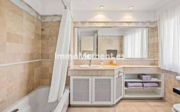 Wiederverkauf - Wohnung - Marbella - Elviria
