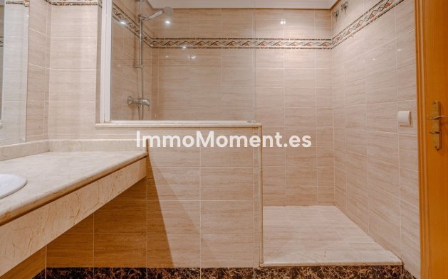 Wiederverkauf - Villa - Estepona  - New Golden Mile