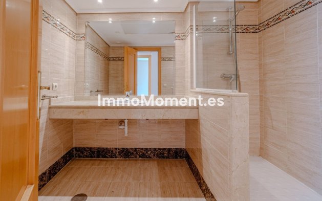 Wiederverkauf - Villa - Estepona  - New Golden Mile