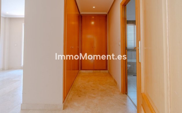 Wiederverkauf - Villa - Estepona  - New Golden Mile