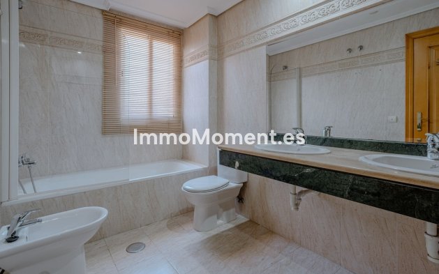 Wiederverkauf - Villa - Estepona  - New Golden Mile