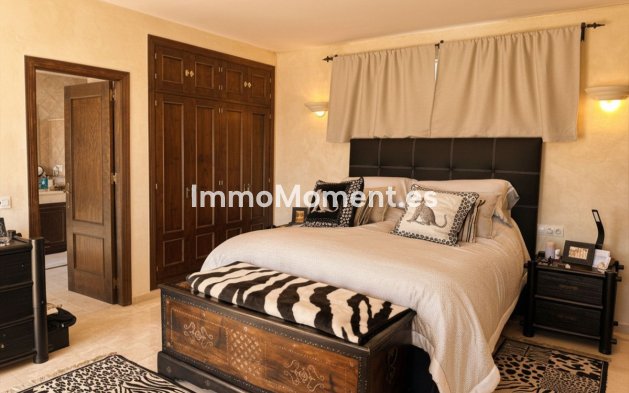 Bestaande woning - Villa - Estepona  - Estepona Centro