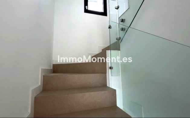 Wiederverkauf - Villa - Estepona  - New Golden Mile