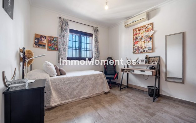 Bestaande woning - Villa - Estepona  - Estepona Centro