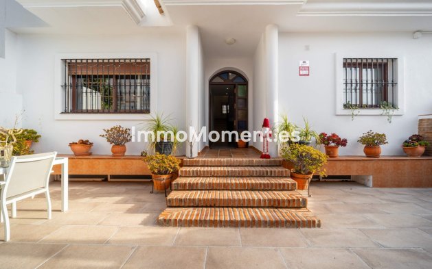 Bestaande woning - Villa - Estepona  - Estepona Centro