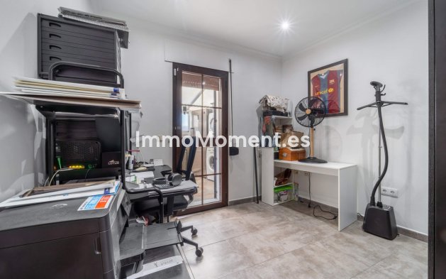 Bestaande woning - Villa - Estepona  - Estepona Centro