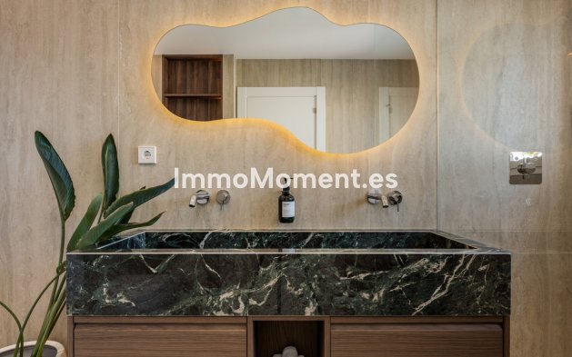 Wiederverkauf - Wohnung - Marbella - Nueva Andalucía