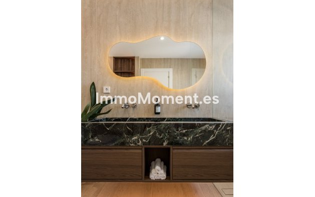 Wiederverkauf - Wohnung - Marbella - Nueva Andalucía