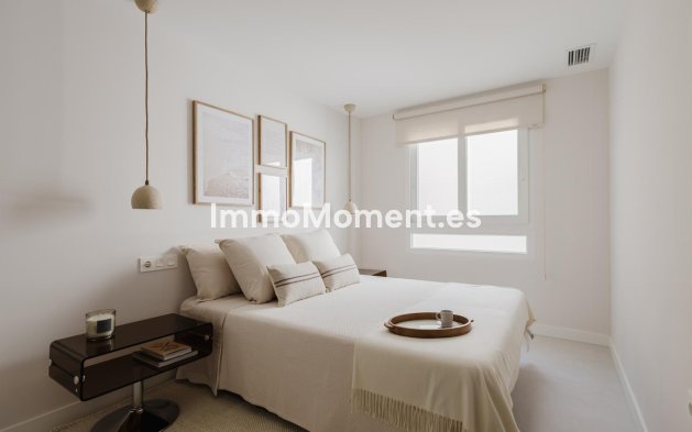 Resale - Apartment - Torrevieja - Torrevieja Centro