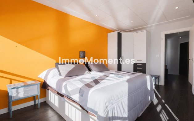 Resale - Apartment - Torrevieja - Torrevieja Centro