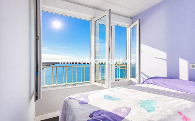 Resale - Apartment - Torrevieja - Torrevieja Centro