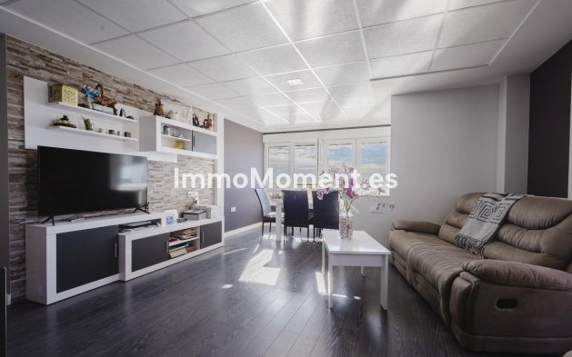 Resale - Apartment - Torrevieja - Torrevieja Centro