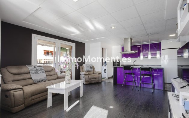 Resale - Apartment - Torrevieja - Torrevieja Centro