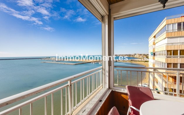 Resale - Apartment - Torrevieja - Torrevieja Centro