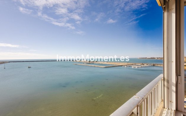 Resale - Apartment - Torrevieja - Torrevieja Centro