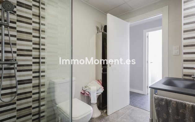 Resale - Apartment - Torrevieja - Torrevieja Centro