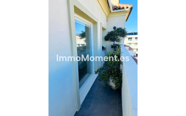 Resale - Apartment - Estepona - Estepona Centro