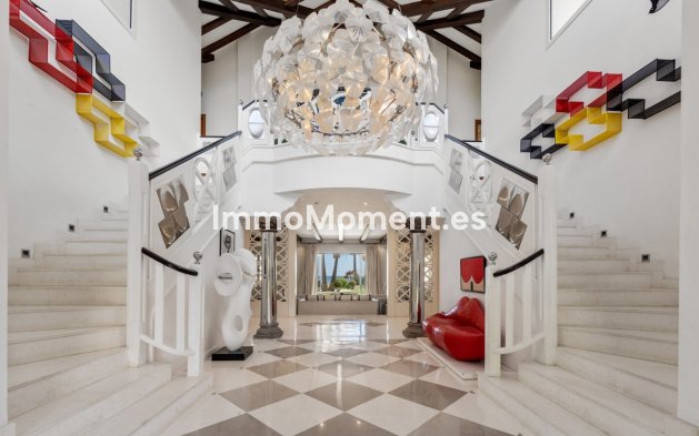 Resale - Villa - Estepona - Estepona Centro