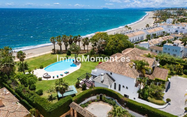 Resale - Villa - Estepona - Estepona Centro