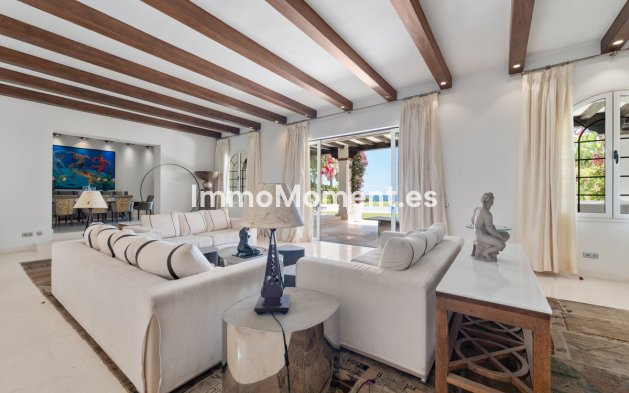 Resale - Villa - Estepona - Estepona Centro