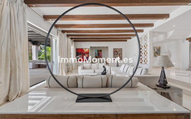 Resale - Villa - Estepona - Estepona Centro