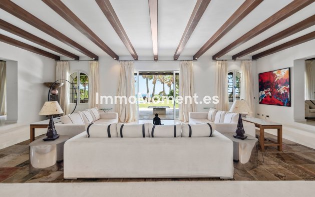 Resale - Villa - Estepona - Estepona Centro