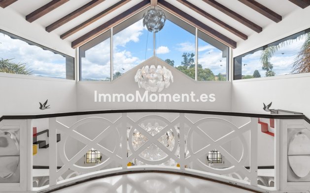 Resale - Villa - Estepona - Estepona Centro