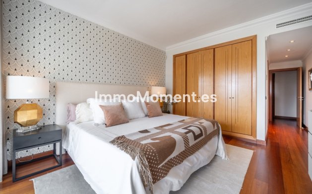 Wiederverkauf - Wohnung - Marbella - Puerto Banús