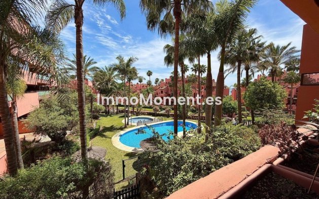 Resale - Apartment - Estepona - Estepona Centro