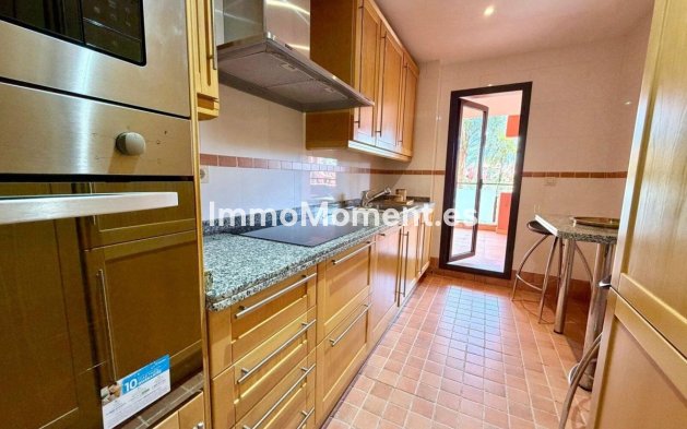 Resale - Apartment - Estepona - Estepona Centro