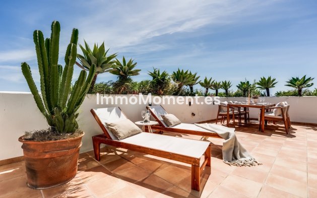Resale - Apartment - Estepona - Estepona Centro