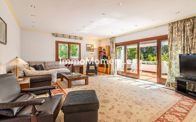 Bestaande woning - Villa - Estepona  - Cancelada