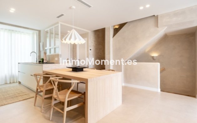 Resale - Townhouse - Marbella - Marbella Centro