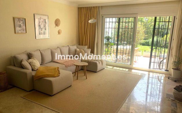 Resale - Villa - Estepona - Estepona Centro