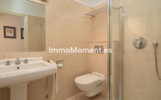 Resale - Villa - Estepona - Estepona Centro