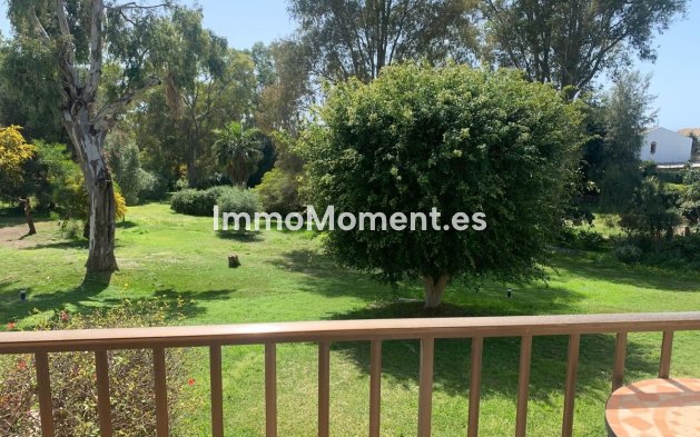 Resale - Villa - Estepona - Estepona Centro