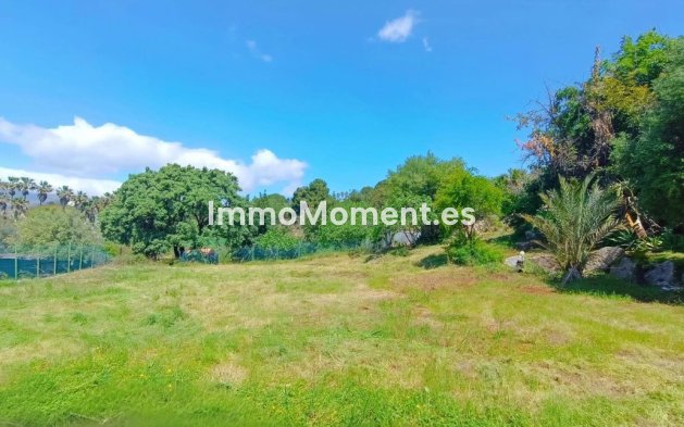 Resale - Villa - Estepona - Estepona Centro