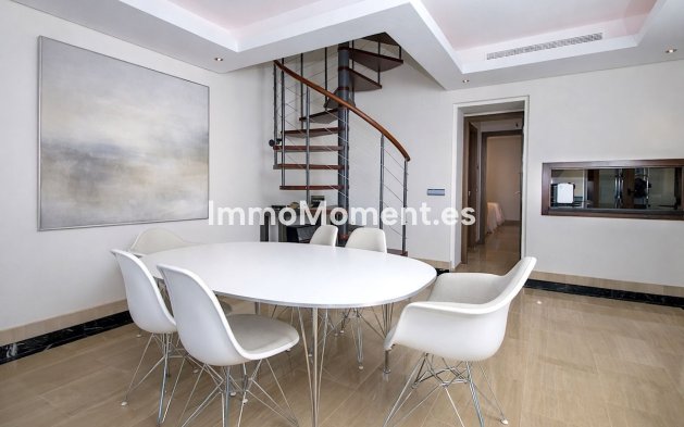 Revente - Appartement - Estepona  - Estepona Centro