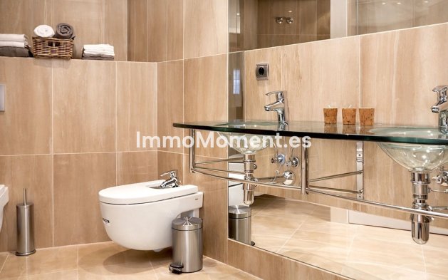 Revente - Appartement - Estepona  - Estepona Centro