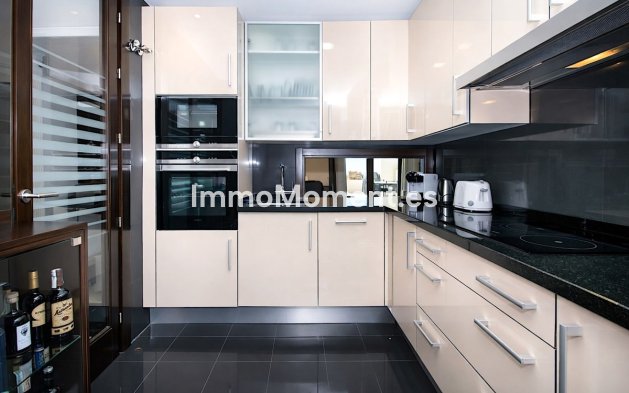 Revente - Appartement - Estepona  - Estepona Centro