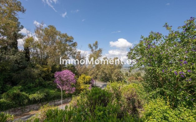 Resale - Villa - Inland  - Alhaurín el Grande Centro