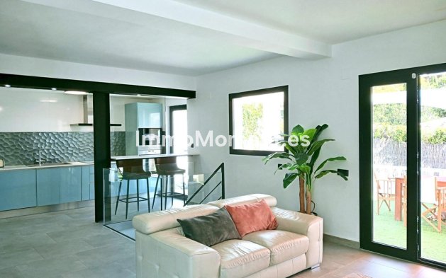 Revente - Villa - Benalmadena - Benalmadena Centro