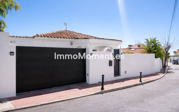 Revente - Villa - Benalmadena - Benalmadena Centro