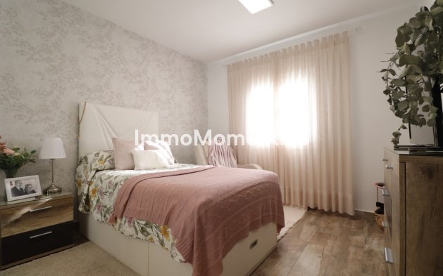 Wiederverkauf - Villa - Orihuela - Villamartin